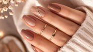 Unhas nude elegante nada sem graça