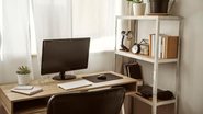 home office em cores claras