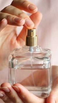 5 melhores perfumes doces femininos para arrasar