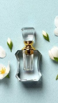 Perfumes femininos com jasmim: 5 opções que você vai amar