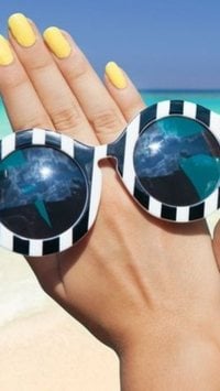 13 ideias criativas de unhas para usar na praia