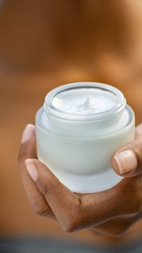 5 hidratantes em gel para ficar com a pele radiante