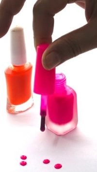 Qual cor de esmalte está na moda? Veja 3 opções e imagens para se inspirar