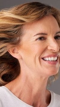 5 cores de cabelo que mais rejuvenescem mulheres acima dos 50