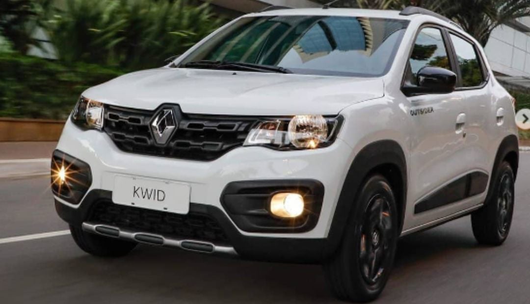 O Kwid conta com um motor de três cilindros e 71 cavalo-vapor de potência.