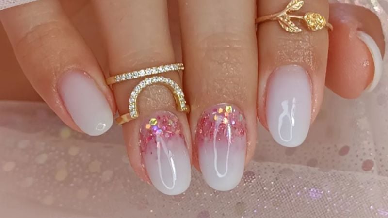 O banho de gel traz saúde e auxilia na beleza, proporcionando as unhas que você sempre sonhou!