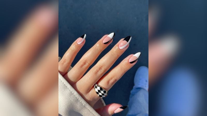 Unhas decoradas brancas também combinam com outras cores.