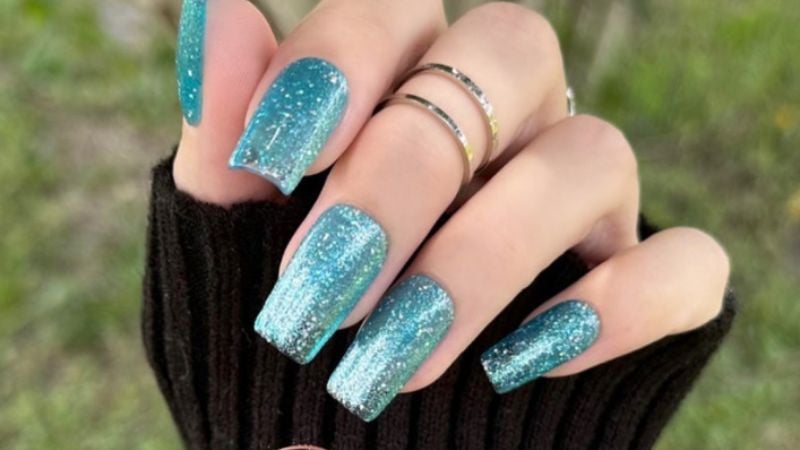 unhas-com-glitter