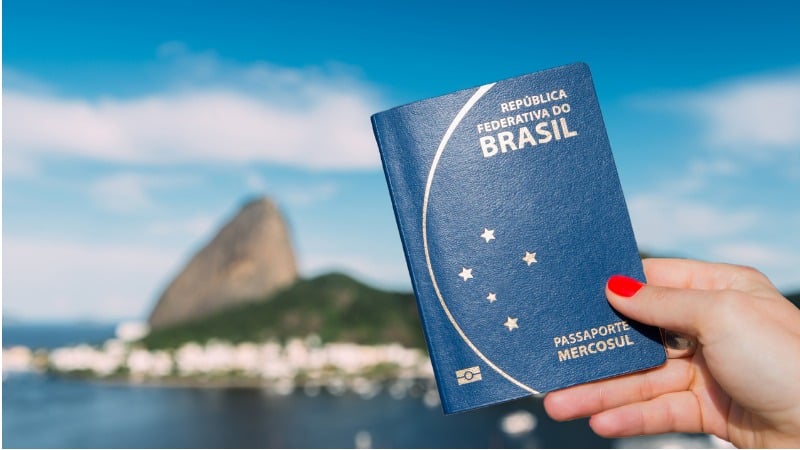 Passaporte brasileiro.