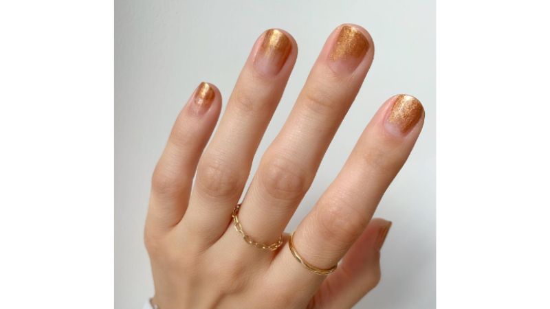 O degradê é uma nailt art delicada e elegante, ficando maravilhosa quando feita a partir do glitter.