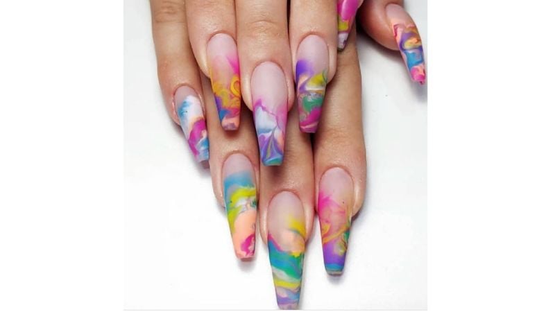 Unhas decoradas para o carnaval