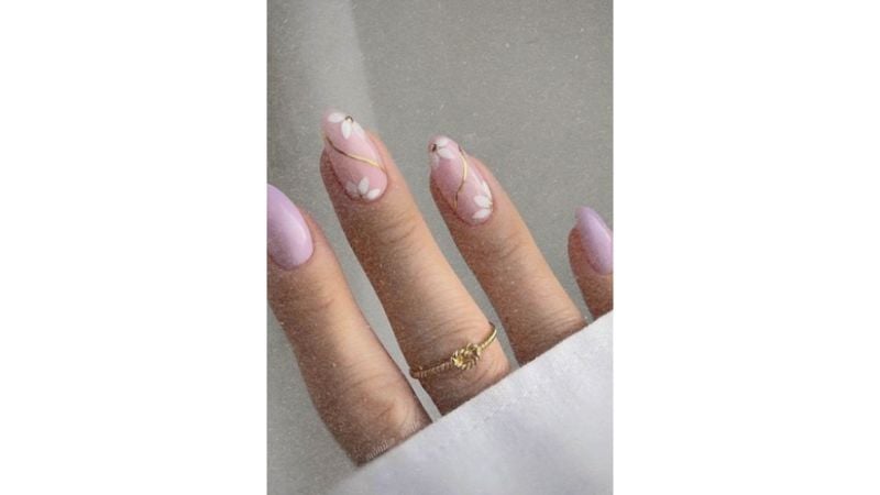 Unhas elegantes.