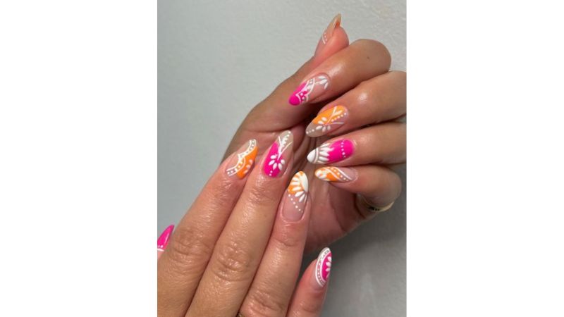 Unhas tropicais.