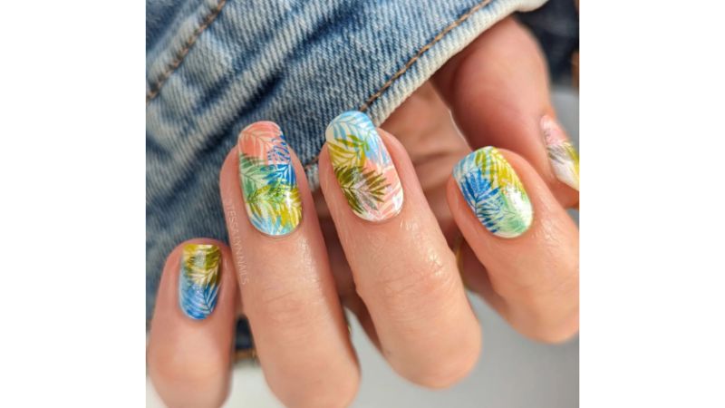 Unhas tropicais.