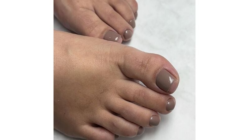 Unhas dos pés.