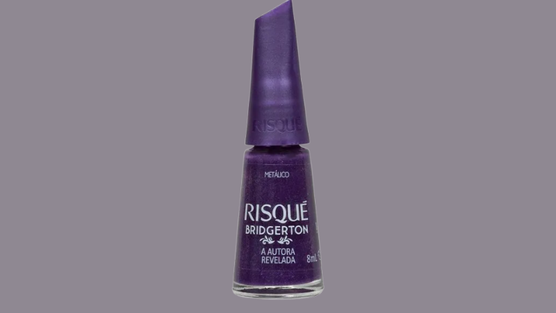 esmalte roxo