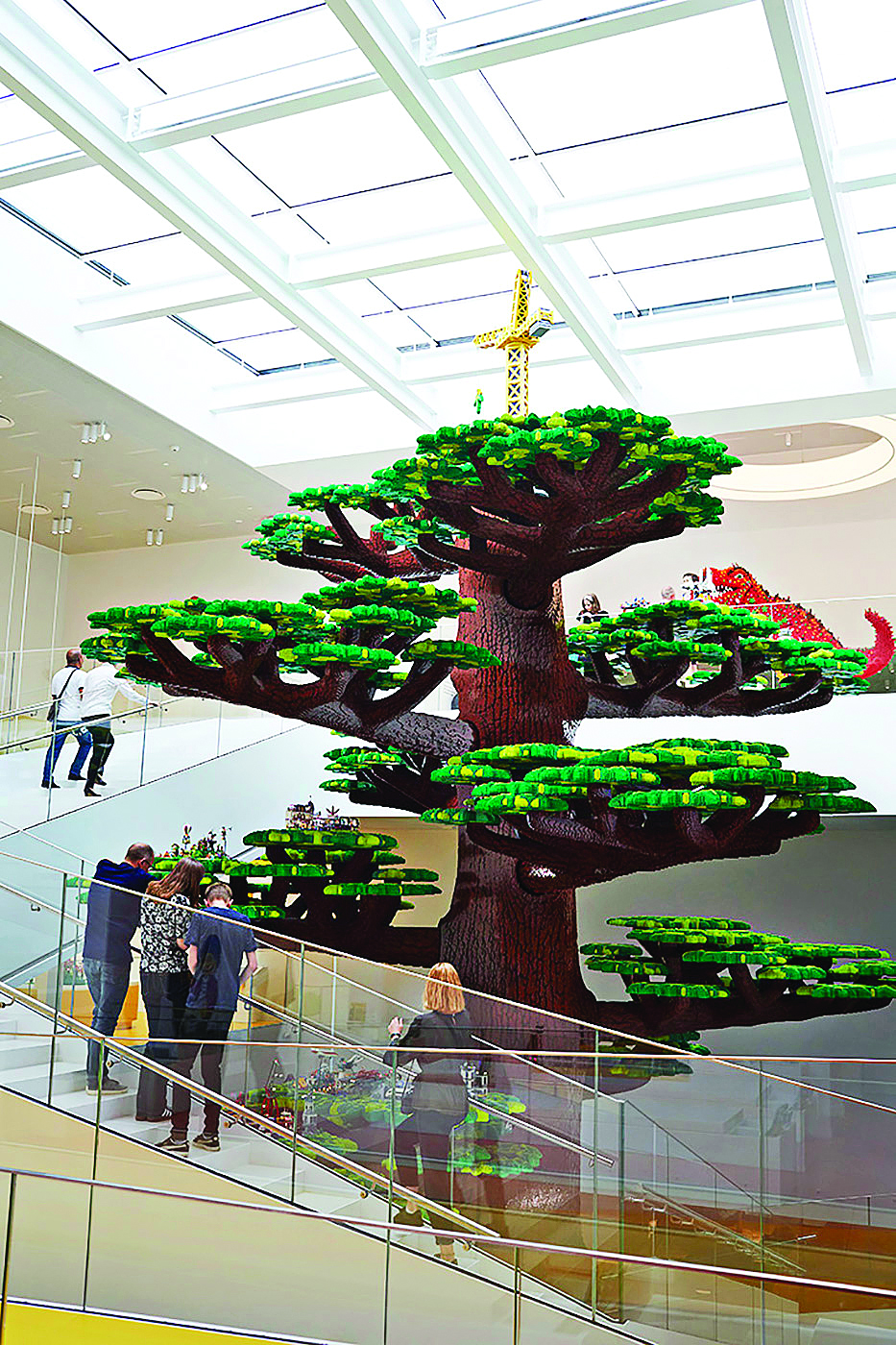 árvore feita de LEgo na Lego House