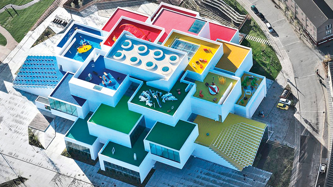 Vista aérea da Lego House em Billund