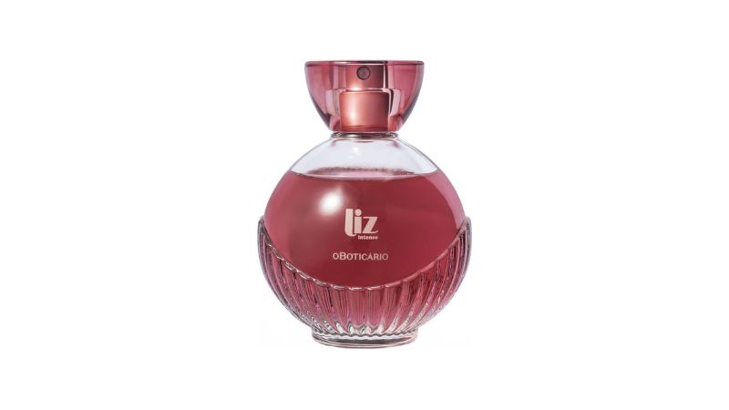 Embalagem de perfume rosa.