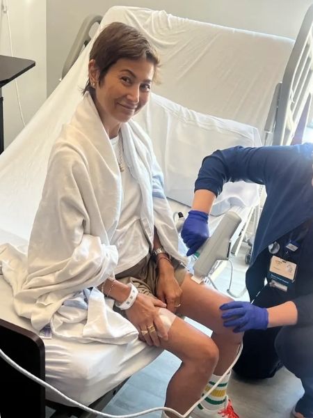 Nakata fazendo terapia para o câncer.