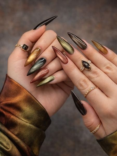 unhas magnéticas em tons discretos.