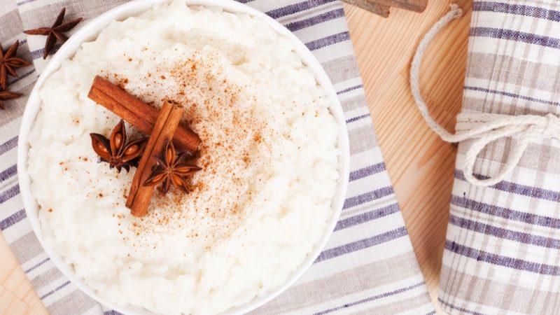 arroz-doce em um bowl