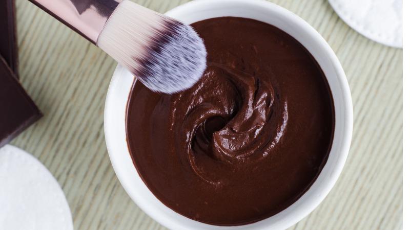 aprenda a fazer uma mascara de chocolate para o rosto